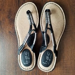 Born black sandals